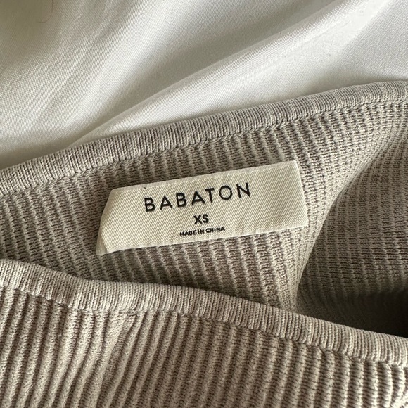 Aritzia Wilfred Sculpt Knit Cropped Tube Top - Size XS - Picture 4 of 4